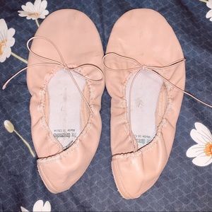 capezio pink ballet shoes